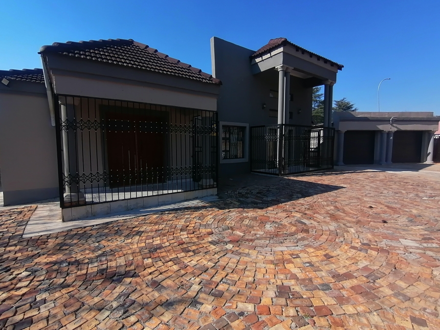 3 Bedroom Property for Sale in Stilfontein Ext 3 North West